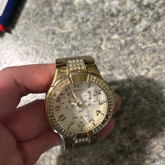 Guess Prism Analog Watch - Picture 3 of 5